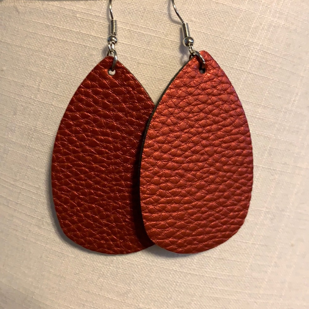❤️ Faux Leather earrings, Deep Red